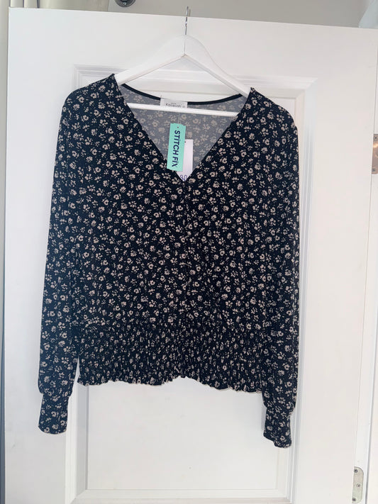 #106: Womens L Stitch Fix Top NWT