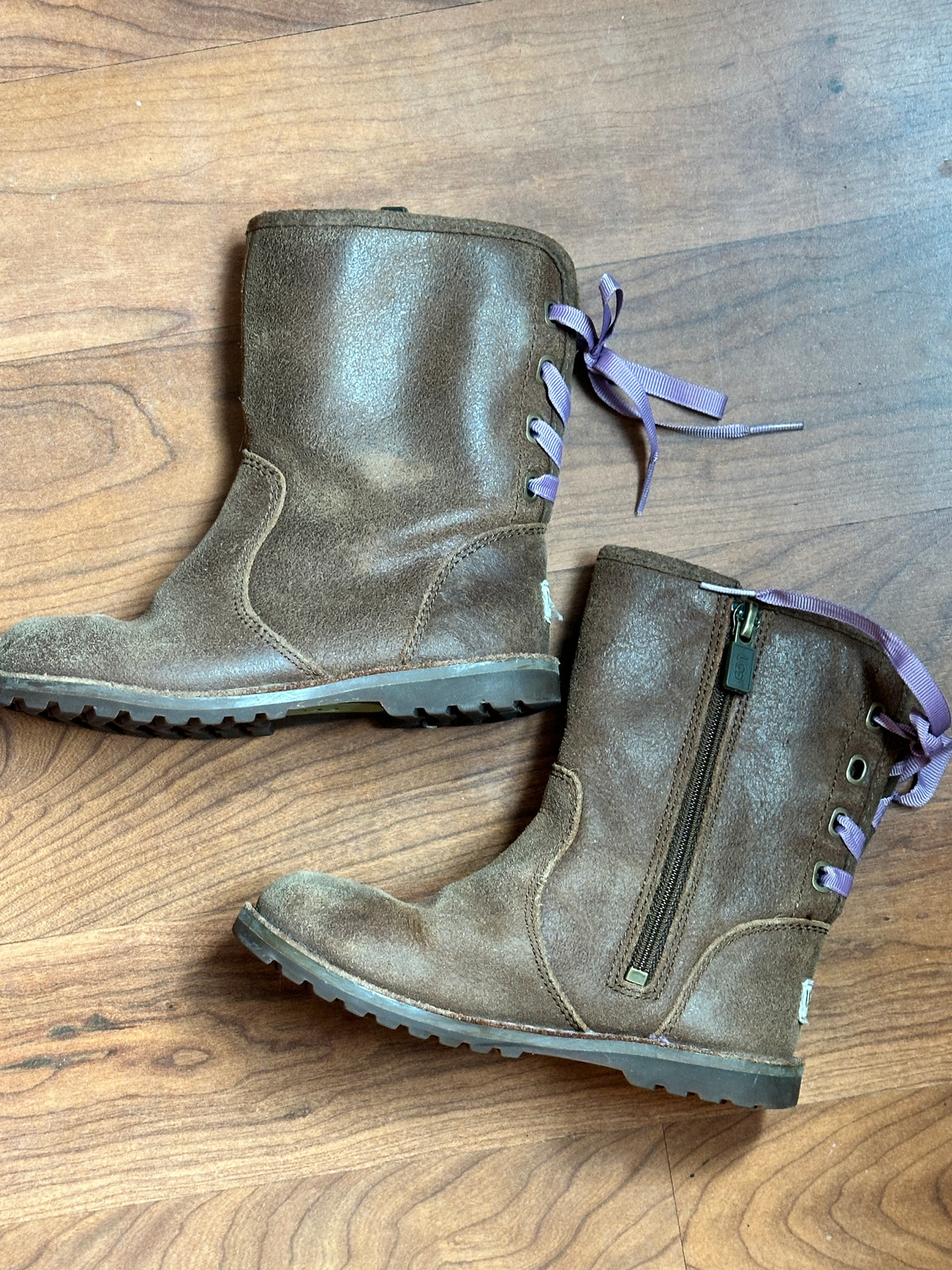 #48 UGG Brown Leather Boots with Lace Up Girls 10