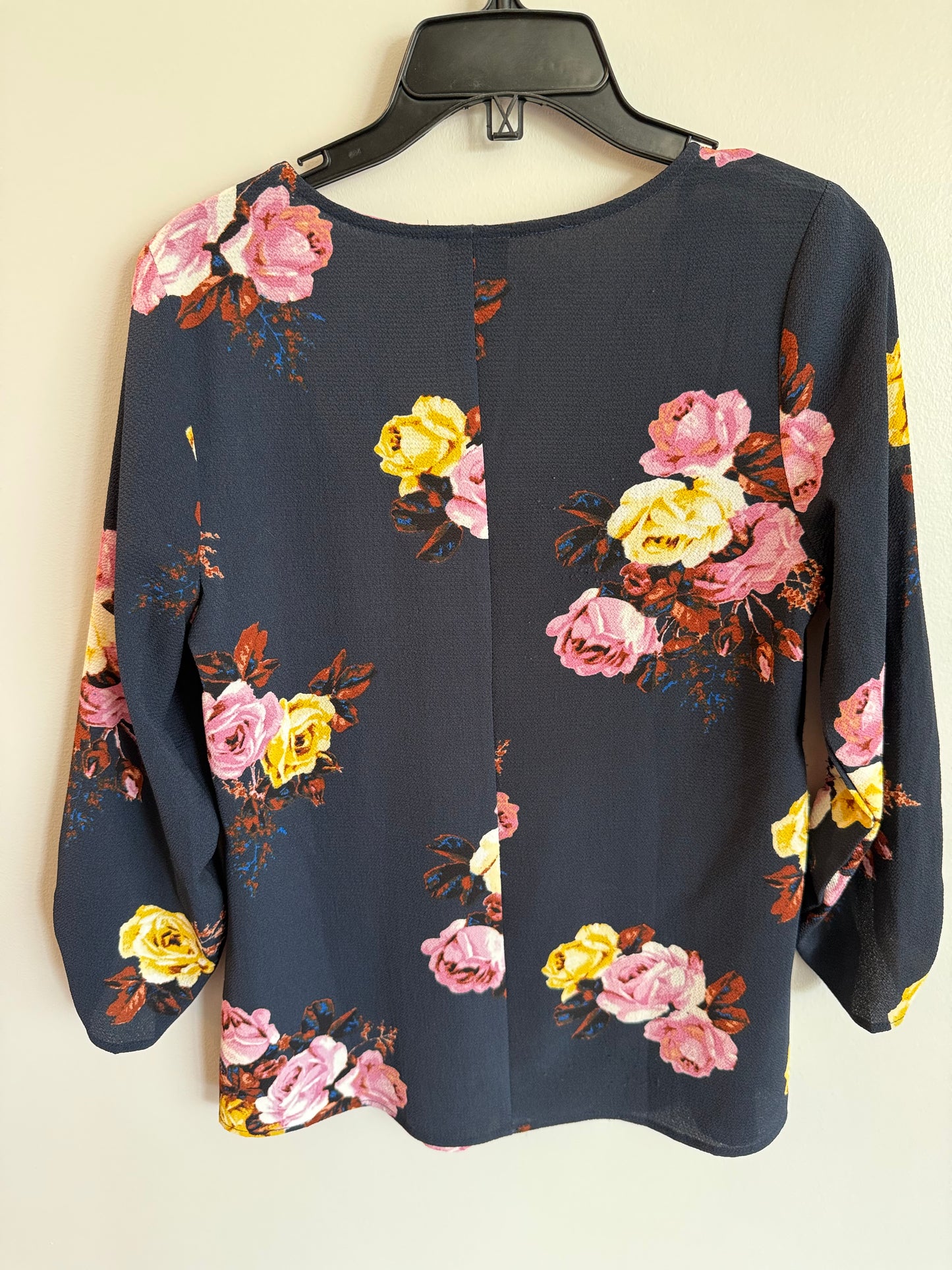 #173-women's navy floral blouse size XS