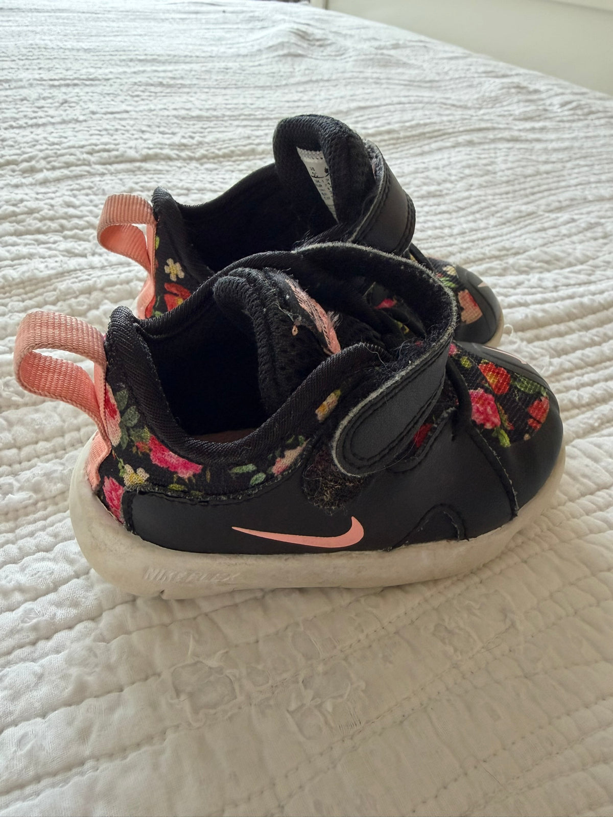 #49 Nike girls 5C sneakers