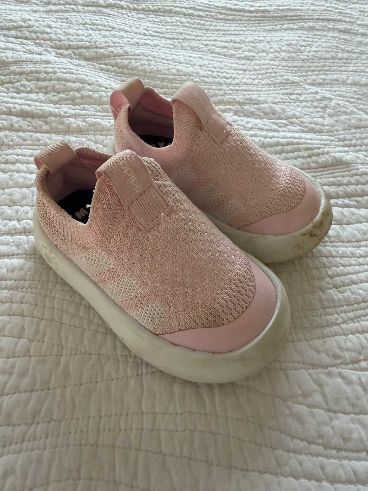 #49 Adidas BubbleComfy girls size 6K  pink sneakers
