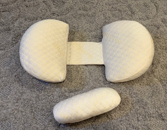 16 - Baby Bub Maternity Pillow