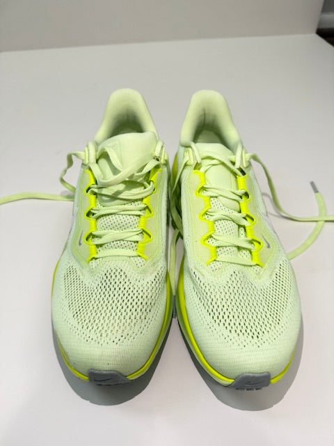 #64 Nike Women’s Pegasus 41 Running Shoe (NEW worn twice) Size 7