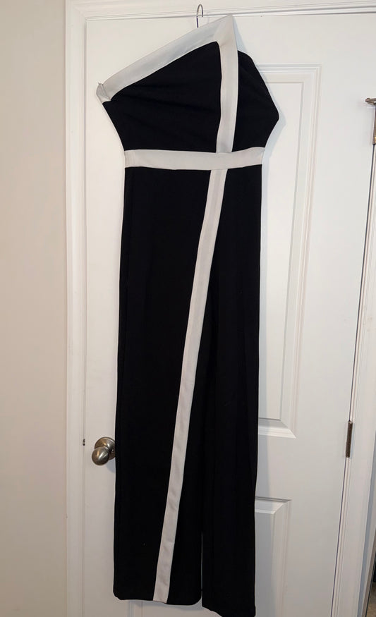 #106: Womens M Fashion Nova Jumpsuit