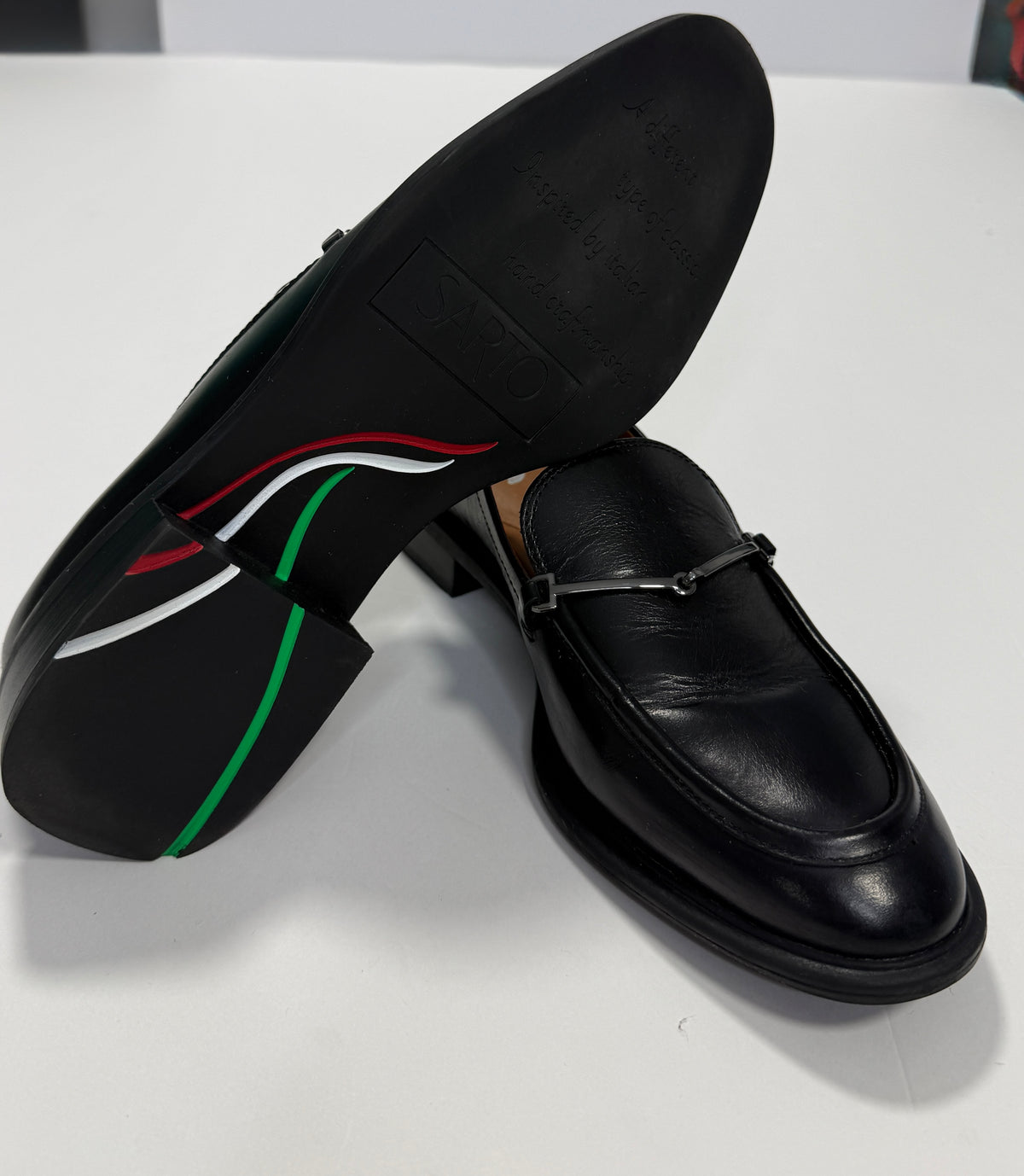 155 Women's Sarto Size 9 Black Loafers