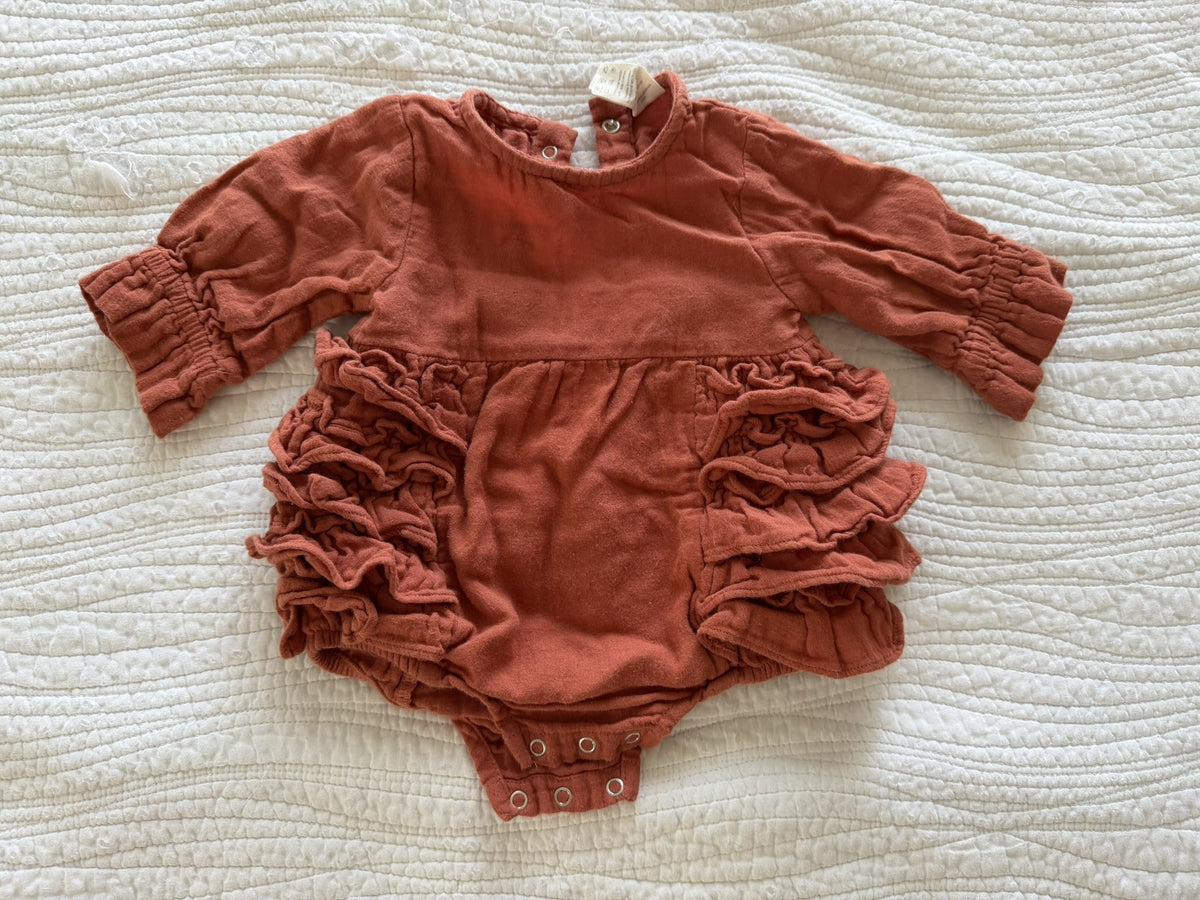 #49 Kate Quinn girls 3-6 month bubble romper