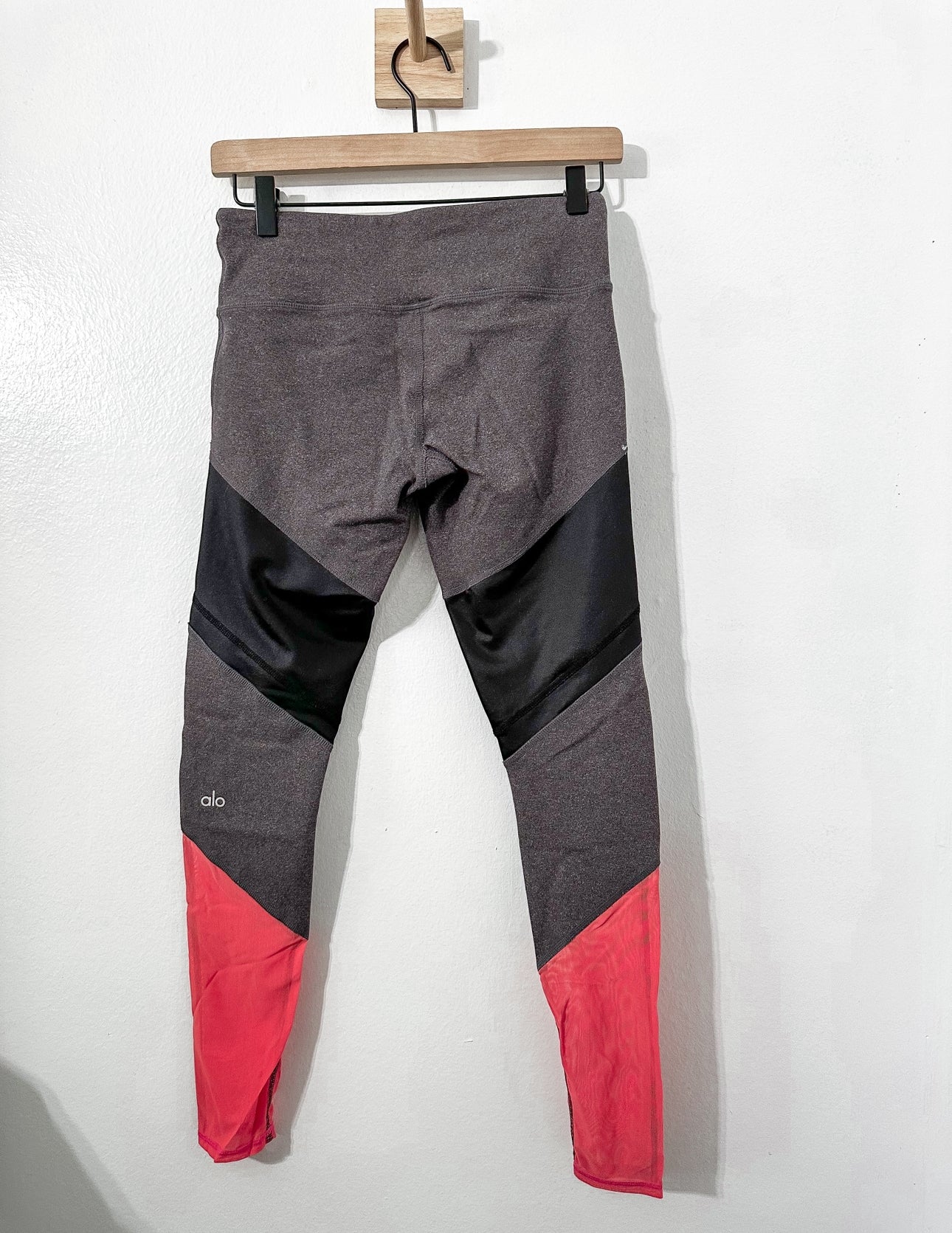 #111 Alo Yoga Sheila Colorblock Grey Low Rise Athletic Leggings Women’s Small