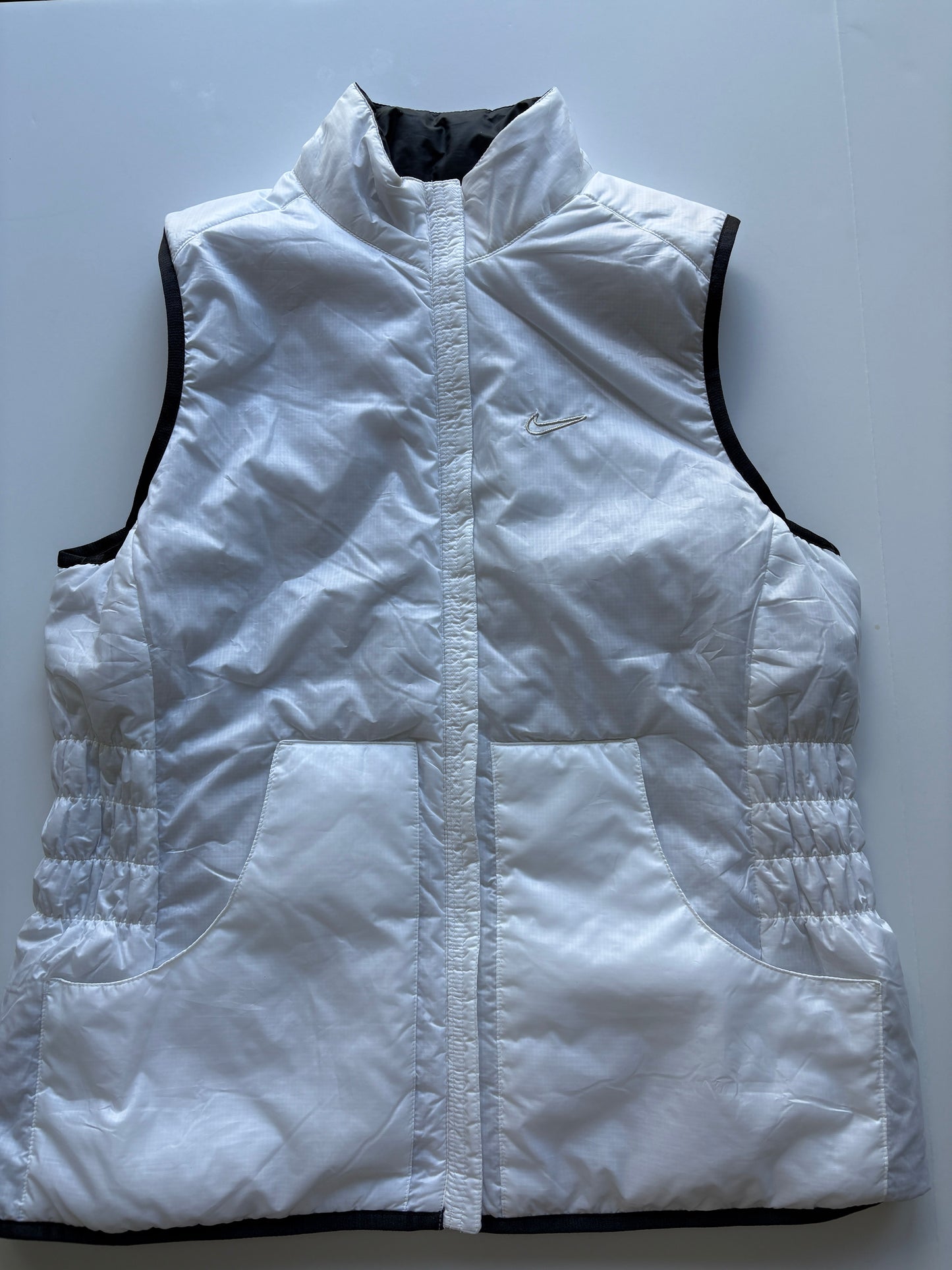 Seller #105 - Women's Large Nike Golf Reversible Vest (White and Black) VGUC