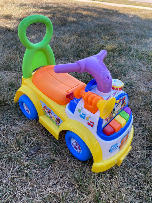 Seller 64 musical ride-on