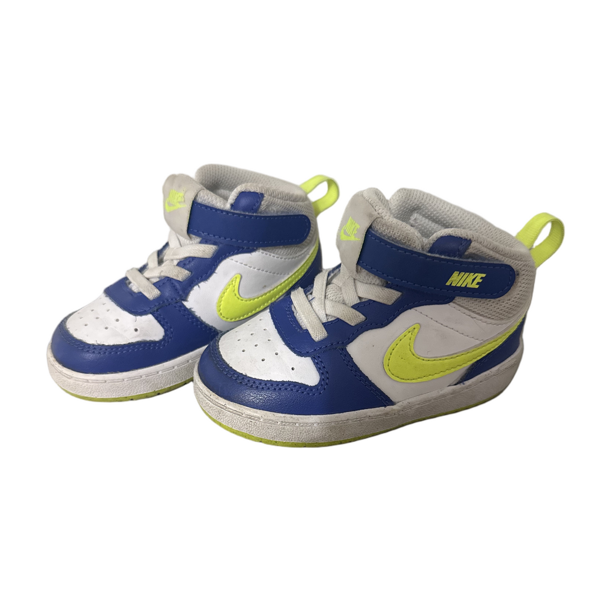 77 - Nike sz 7
