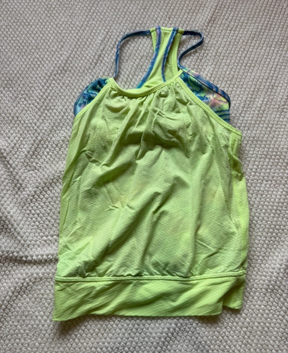 136 EUC Ivivva Girls athletic top with built in bra size 7