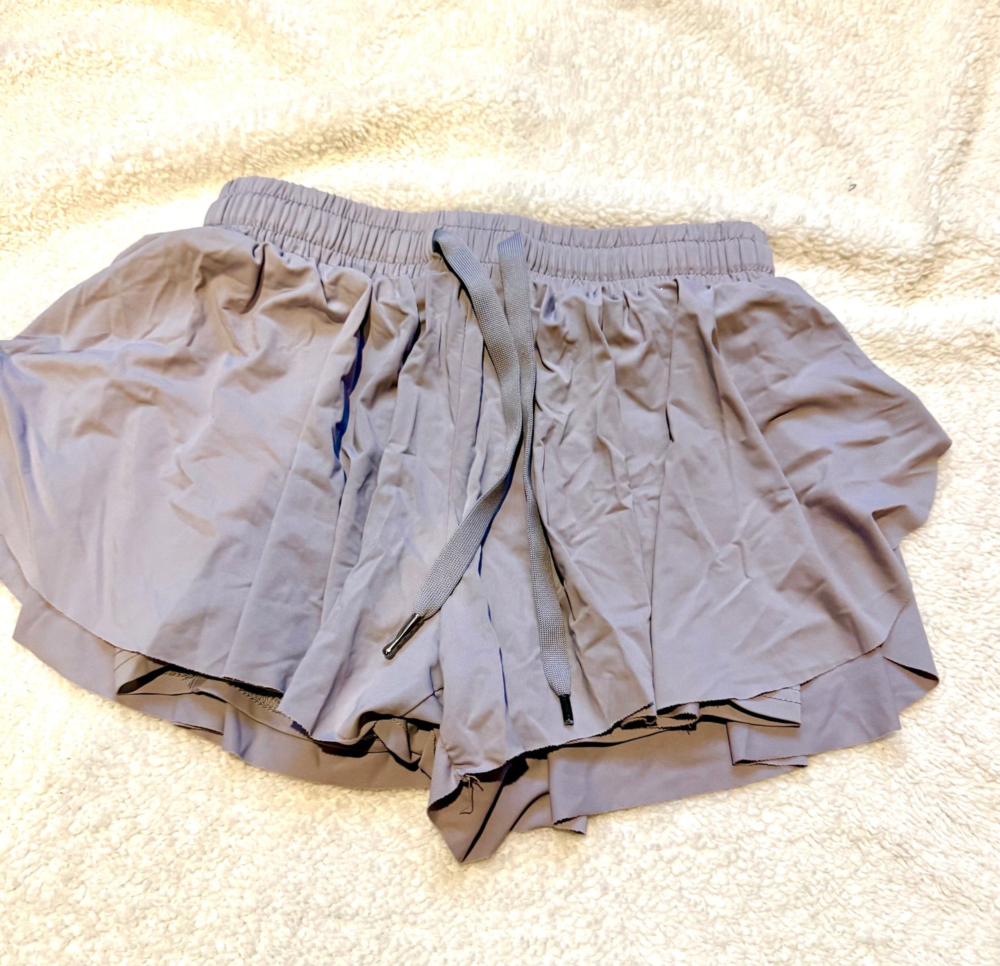 136 EUC Liberty Pro- grayish with lavender tint very pretty gray color (YM)