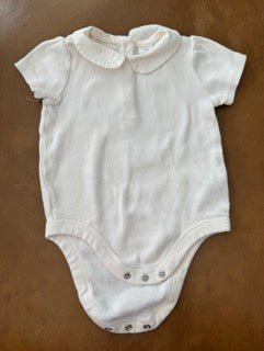 #51 GAP Baby Girl 6-12mo Peter Pan Collar Ribbed Onesie in Light Cream EUC