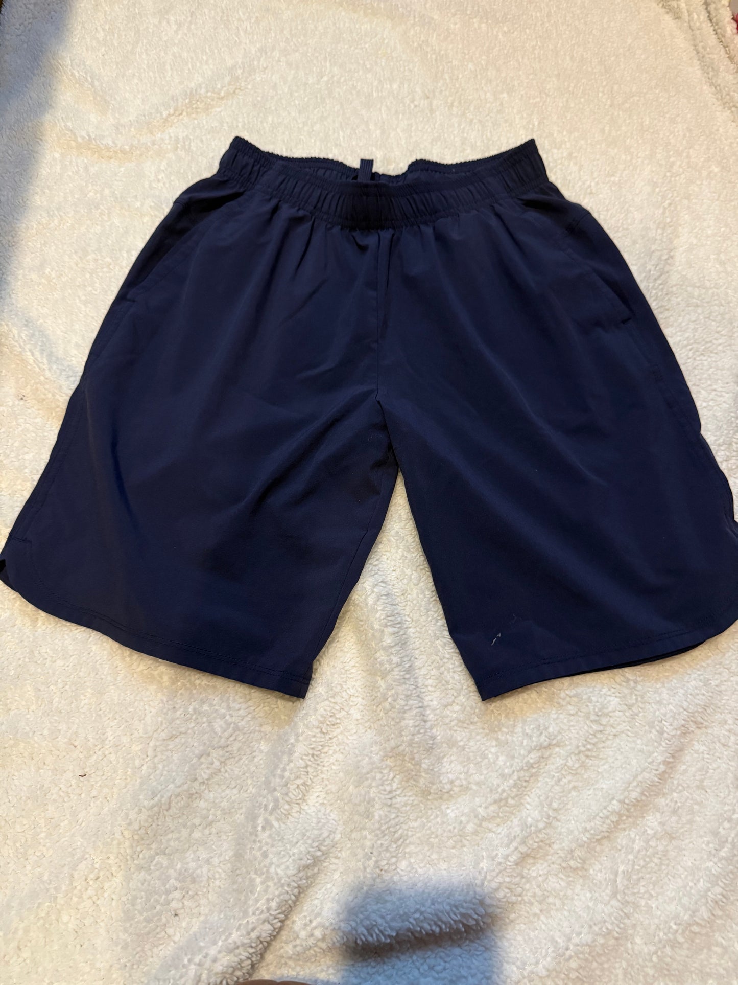 136 EUC All in Motion Boys Navy Blue Shorts L (10/12)