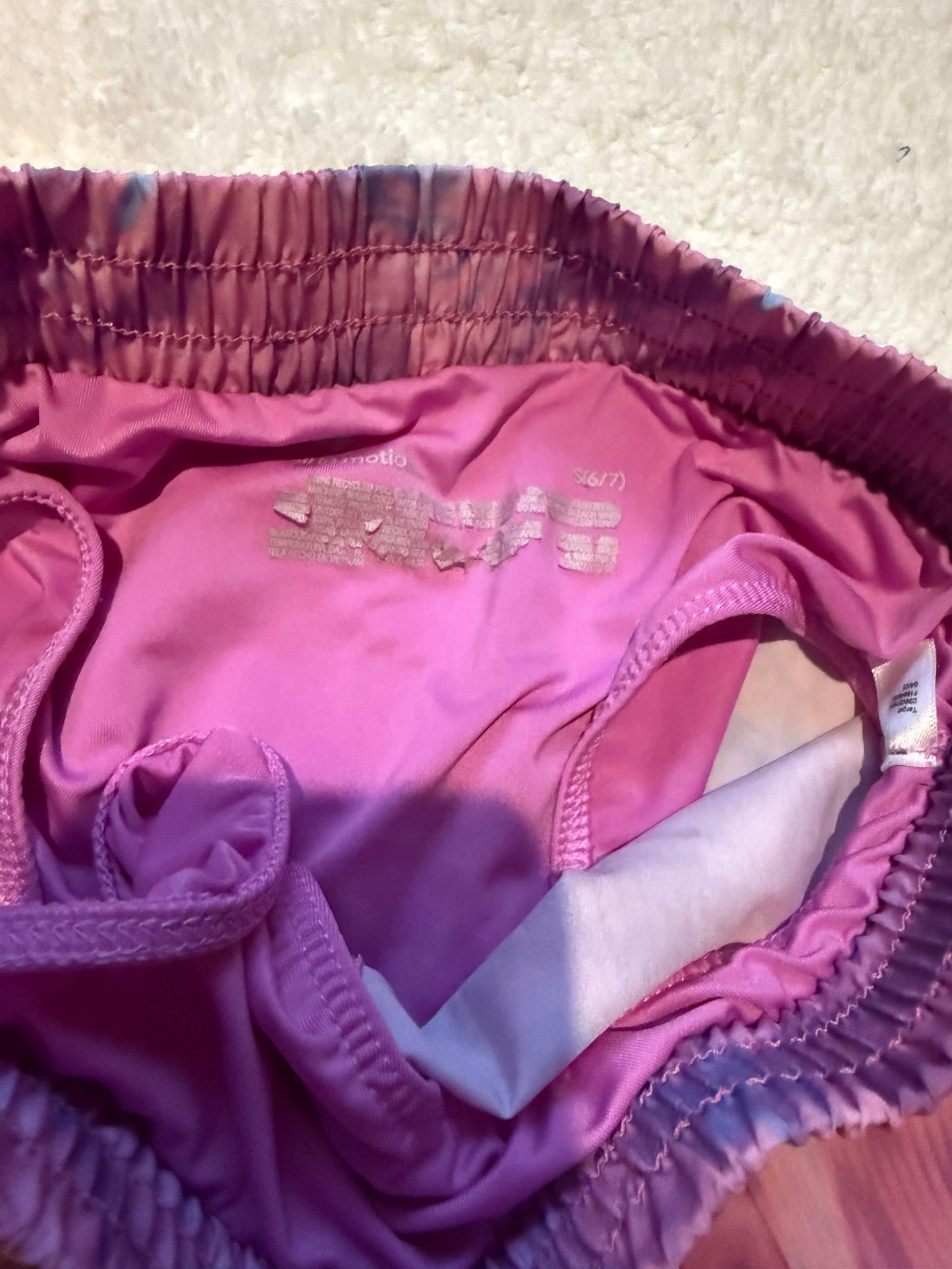 136 EUC All in Motion Girls shorts S 6/7