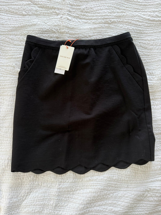 #49 Skies are Blue Stitch Fix NWT size LP scalloped black skirt