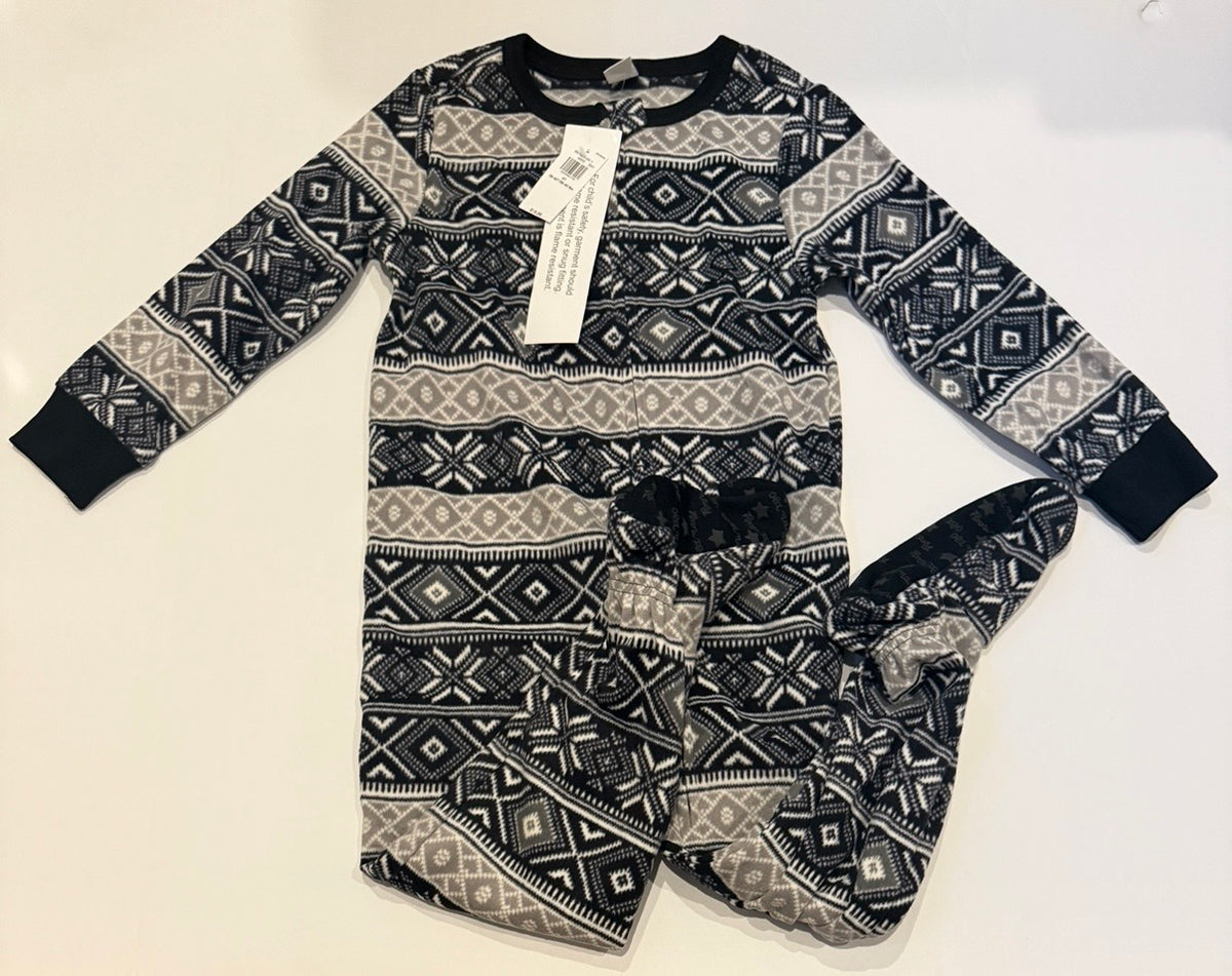 #41 |  4T NWT Old Navy Fleece Pajamas, boy or girl