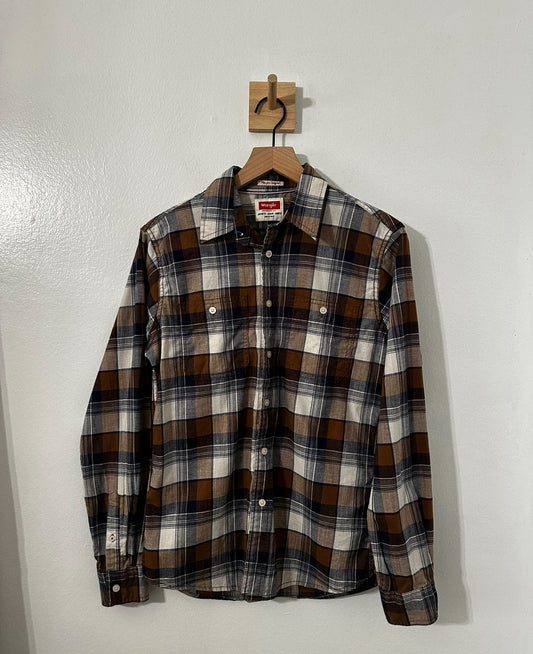 #111 Men’s Wrangler Flex Comfort Plaid Button Down Small