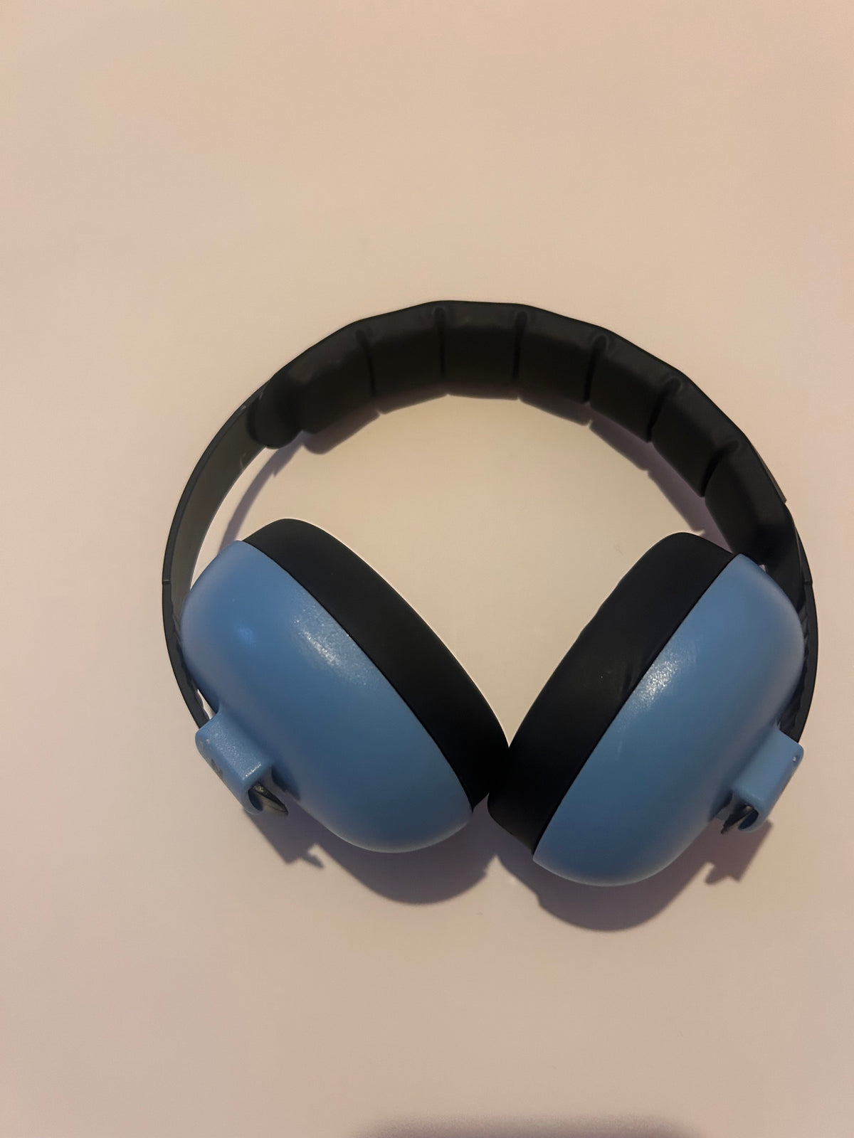 #56 Baby Banz ear protection ear muffs VGUC