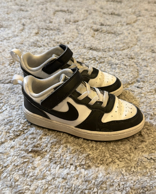 16 - Nike Court Borough - Little Kid 10