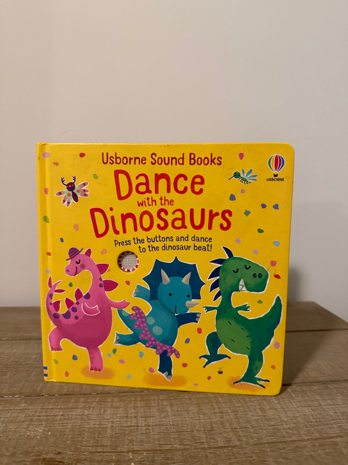 #106: Usborne Dance with Dinosaurs