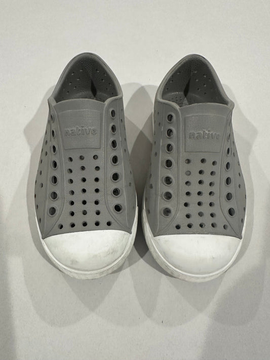 #160 Boys / Girls / Gender neutral Natives grey C9