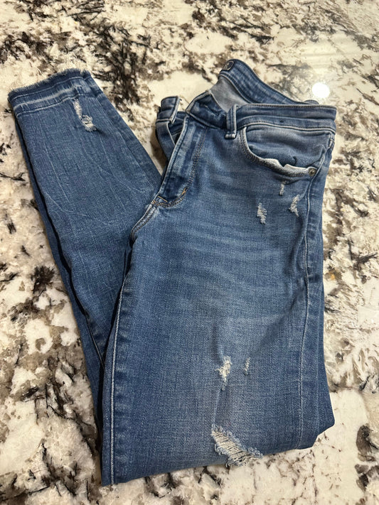 #23 women’s Abercrombie jeans size 2/26 (reduced)