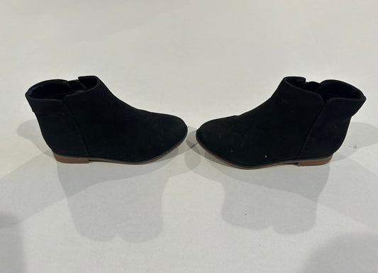 #160 Girls size 10 Cat and Jack black booties