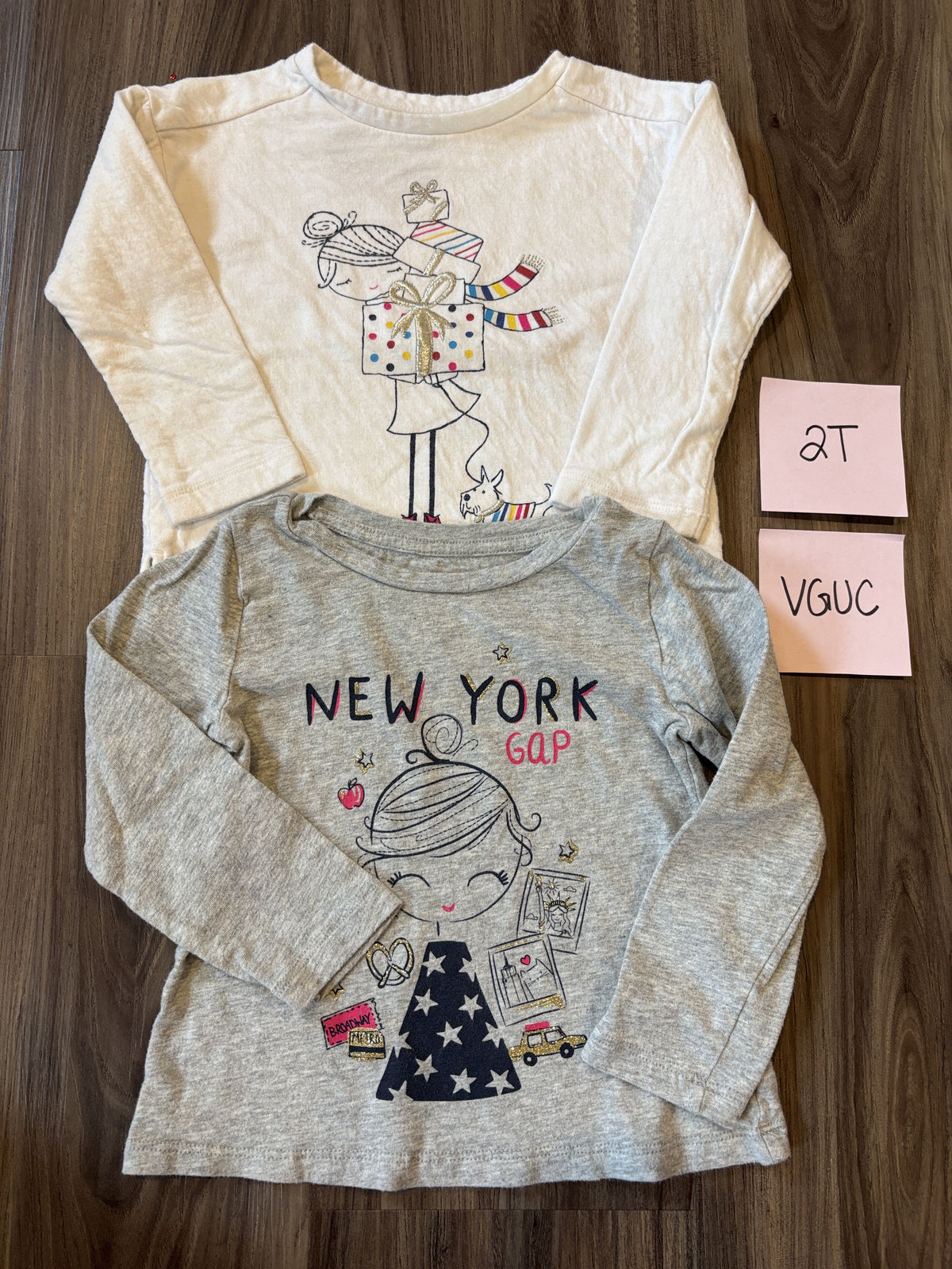 #138 - 2T VGUC (2) LS Shirts (Grey New York + White Presents)