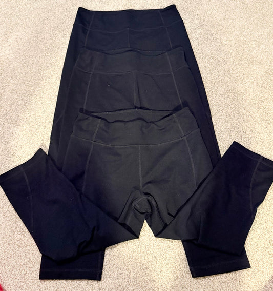 Seller #216, Women’s Core 10 bundle of 3 black cotton capri leggings. Sz medium