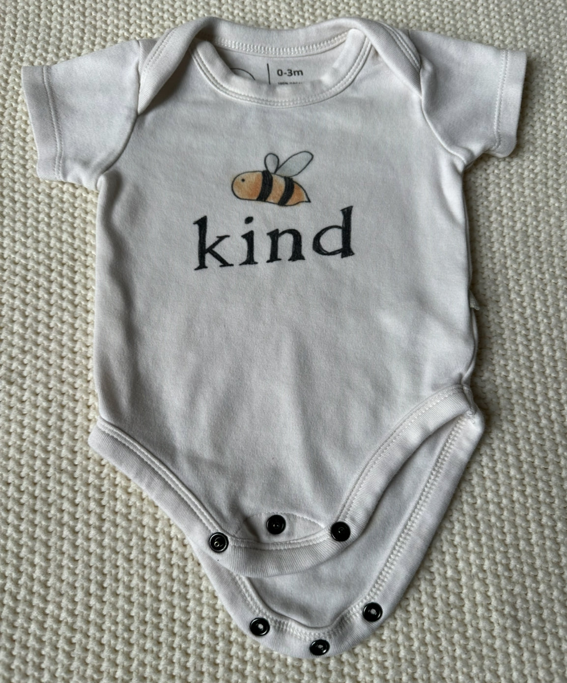#93 finn + emma Bee Kind Onesie Gender Neutral 0-3M