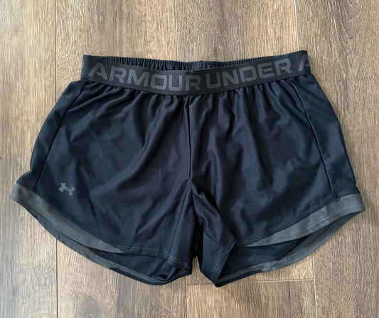 #173-Under Armour black athletic short women's size M (2 of 3)