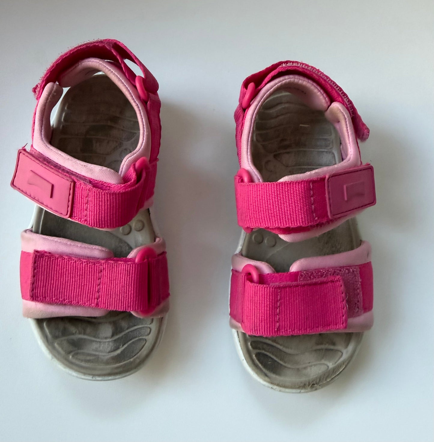 *reduced* #117, Girls Shoes 8.5c (26), Camper Kids Wous sandals, hot pink, VGUC