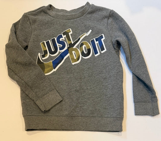 #41 |  (6) Nike Crewneck Sweatshirt, boys
