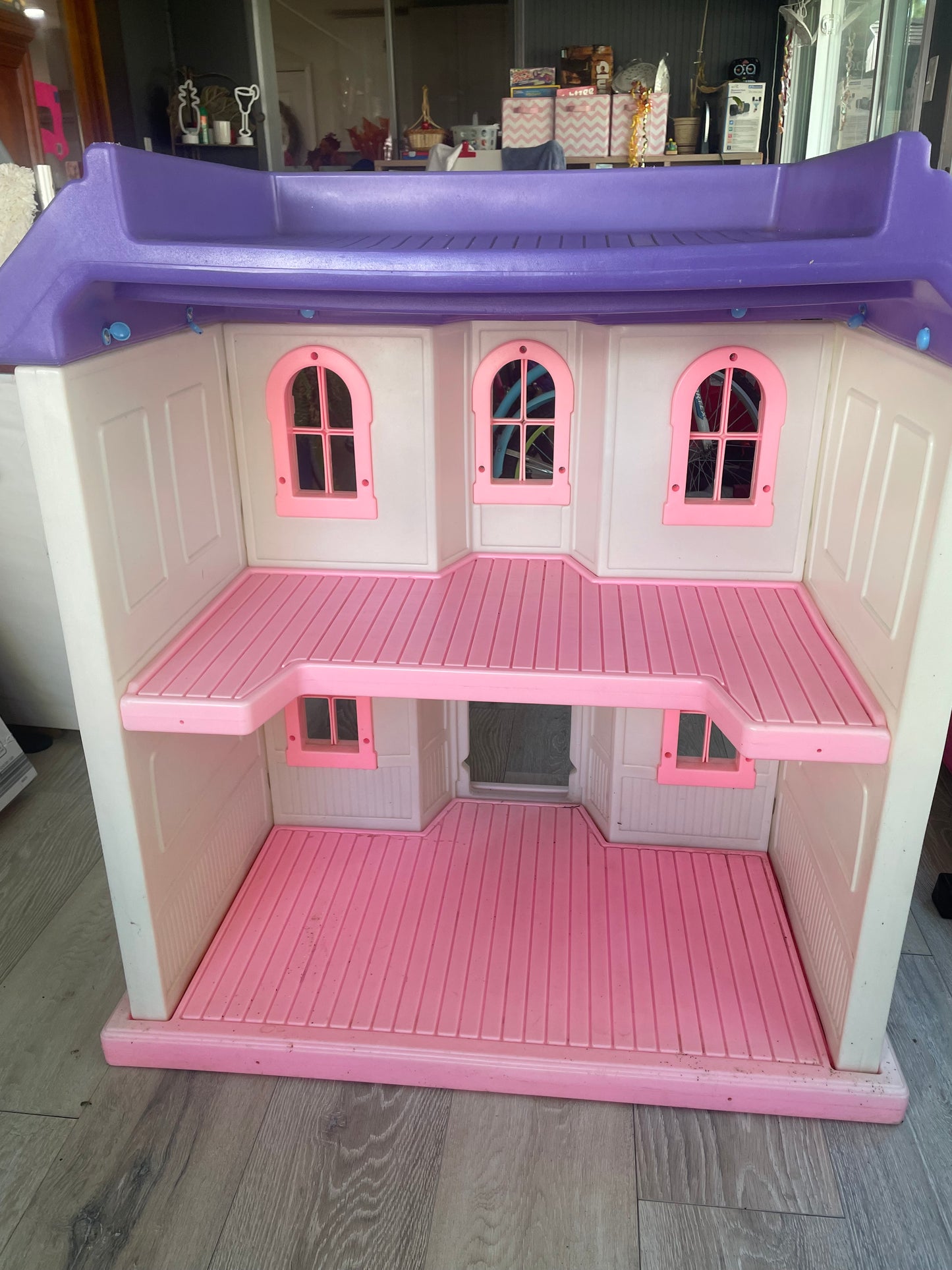 Seller 175- Little Tikes Vintage Barbie Dollhouse