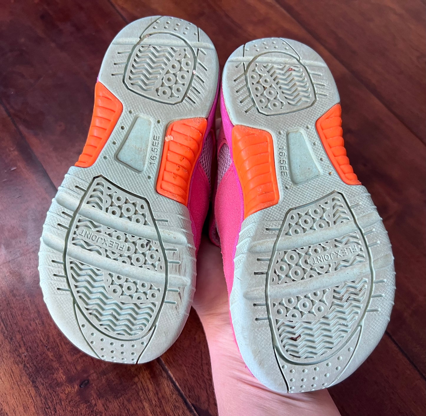 Tsukihoshi pink/teal gym shoe sneakers, machine-washable, velcro closure, easy on & off. VGUC. Lightweight, flexible soles, quick-dry. Toddler girl, size 9.
