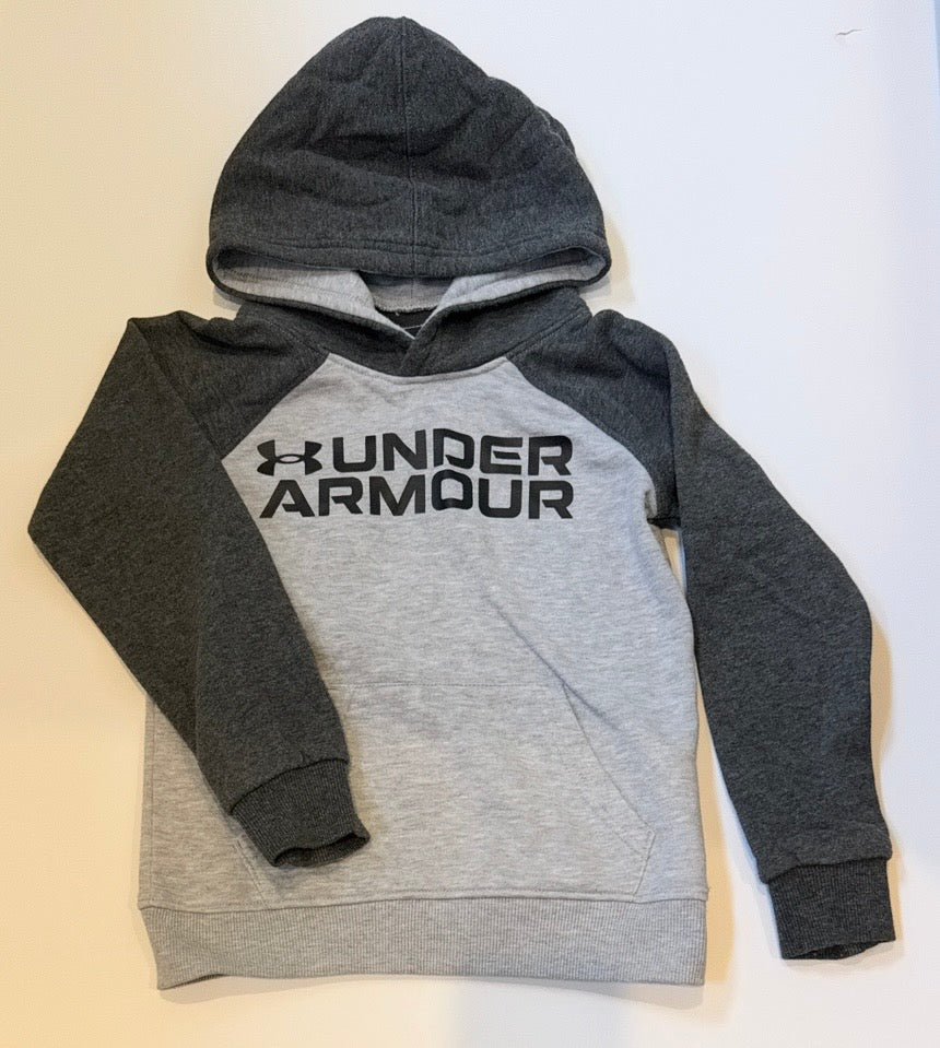 #41 |  (6) Under Armour Hoodie Sweatshirt, boys