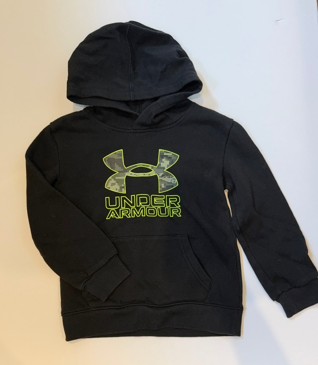 #41 |  (6) Under Armour Sweatshirt Hoodie, boys