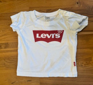 #51 Levi's Tshirt Unisex Size 12mo EUC