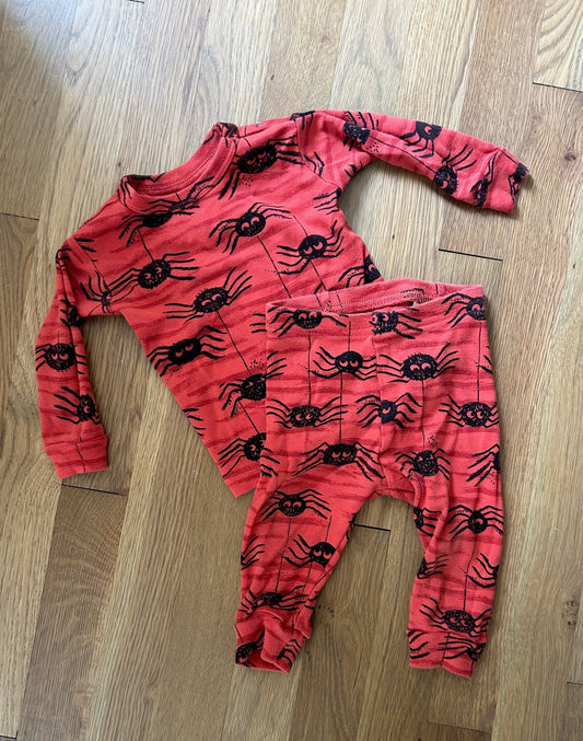 Seller #174 Gap Halloween Pajamas 6-12 months