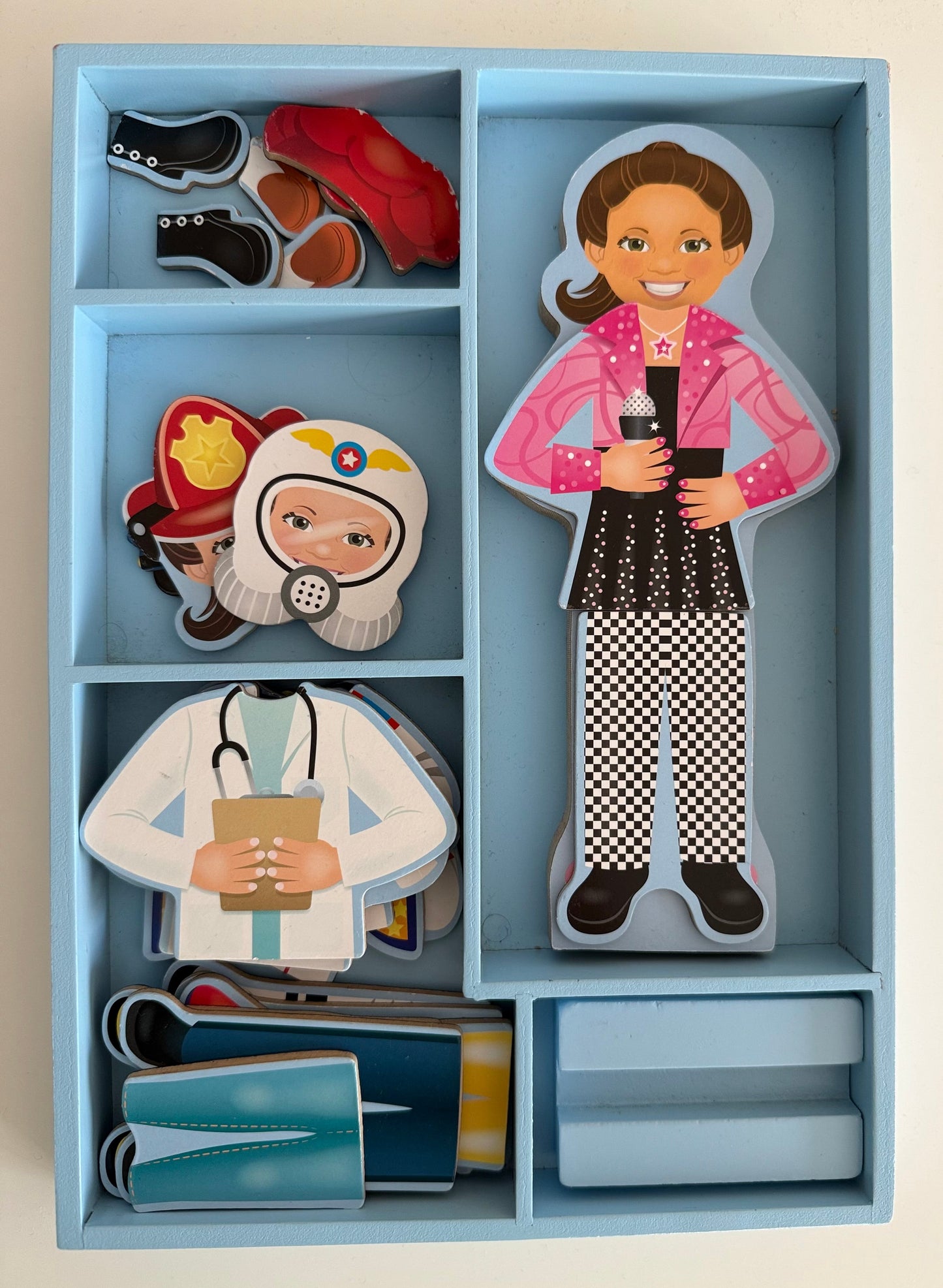 #173-Melissa & Doug girl dress up