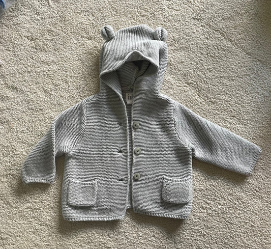 #57 Baby Gap Boys Bear sweater in grey, size 6-12 months