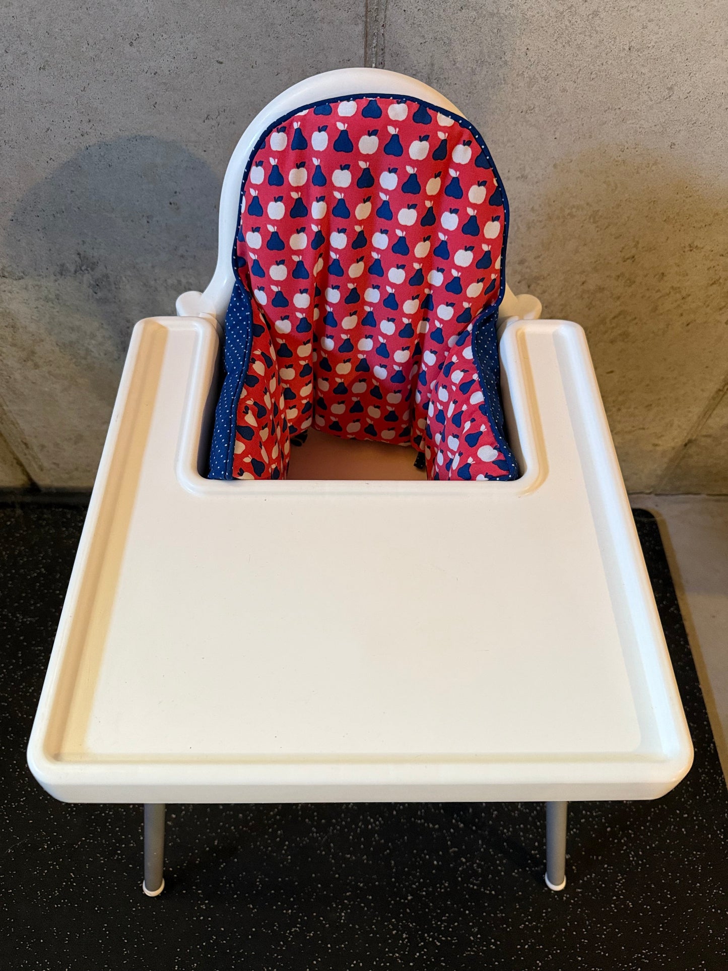 #173-reduced IKEA Antilop high chair and tray