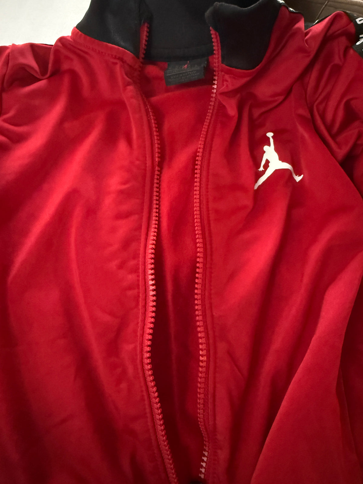 #41 |  5 Jordan Tracksuit *see second picture and description, boys