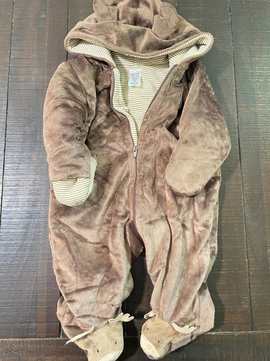 Seller #121 the cutest cozy bunting snow suit 3month
