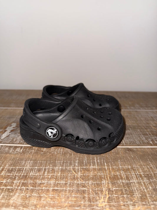 Seller #106: *Reduced* Toddler 5 Black Crocs