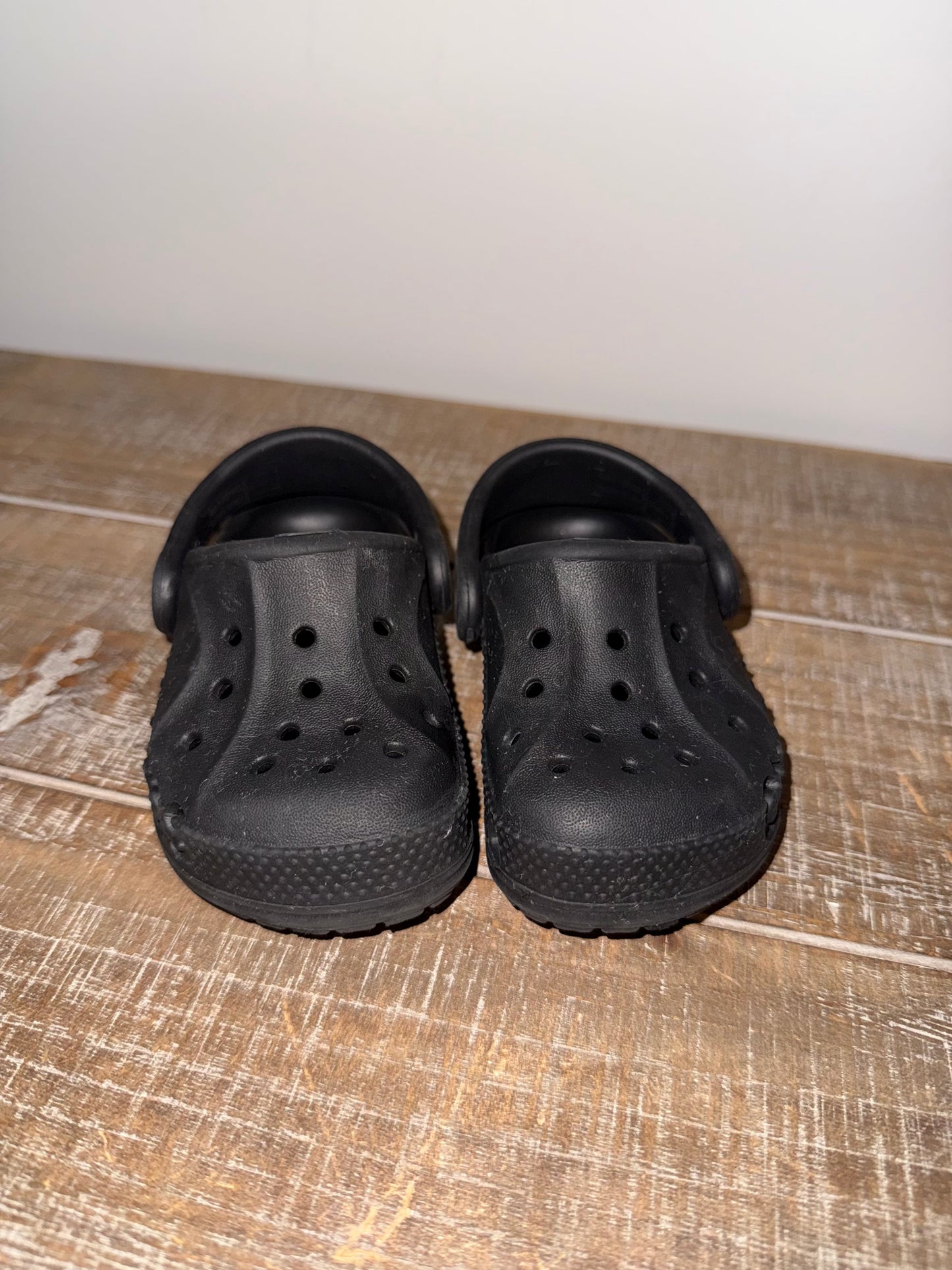 Seller #106: *Reduced* Toddler 5 Black Crocs