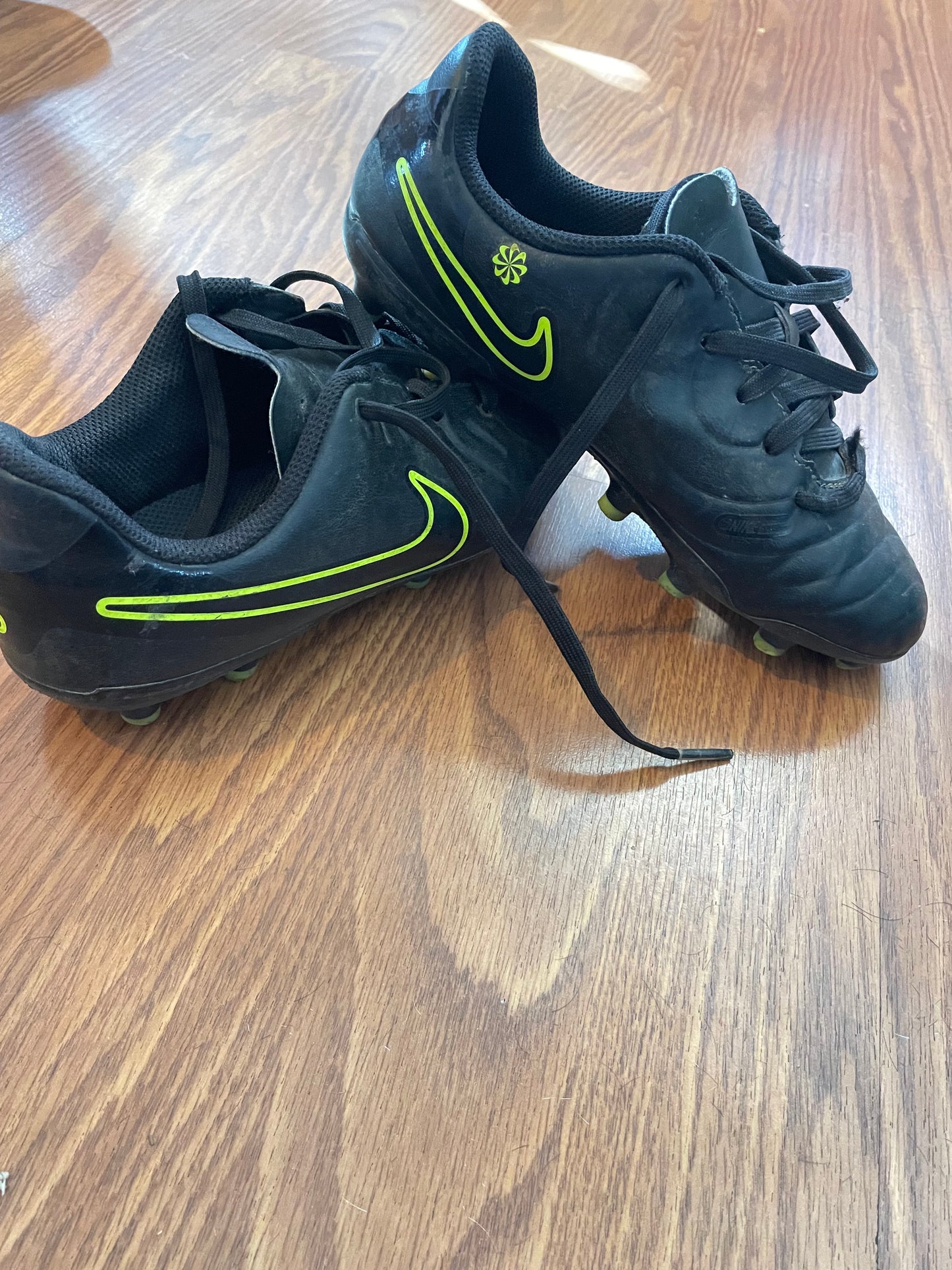 Seller #121 Nike soccer cleats size 2.5Y