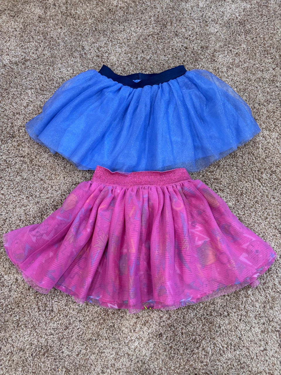#47, girls 4T disney frozen skirt, shopkins skirts