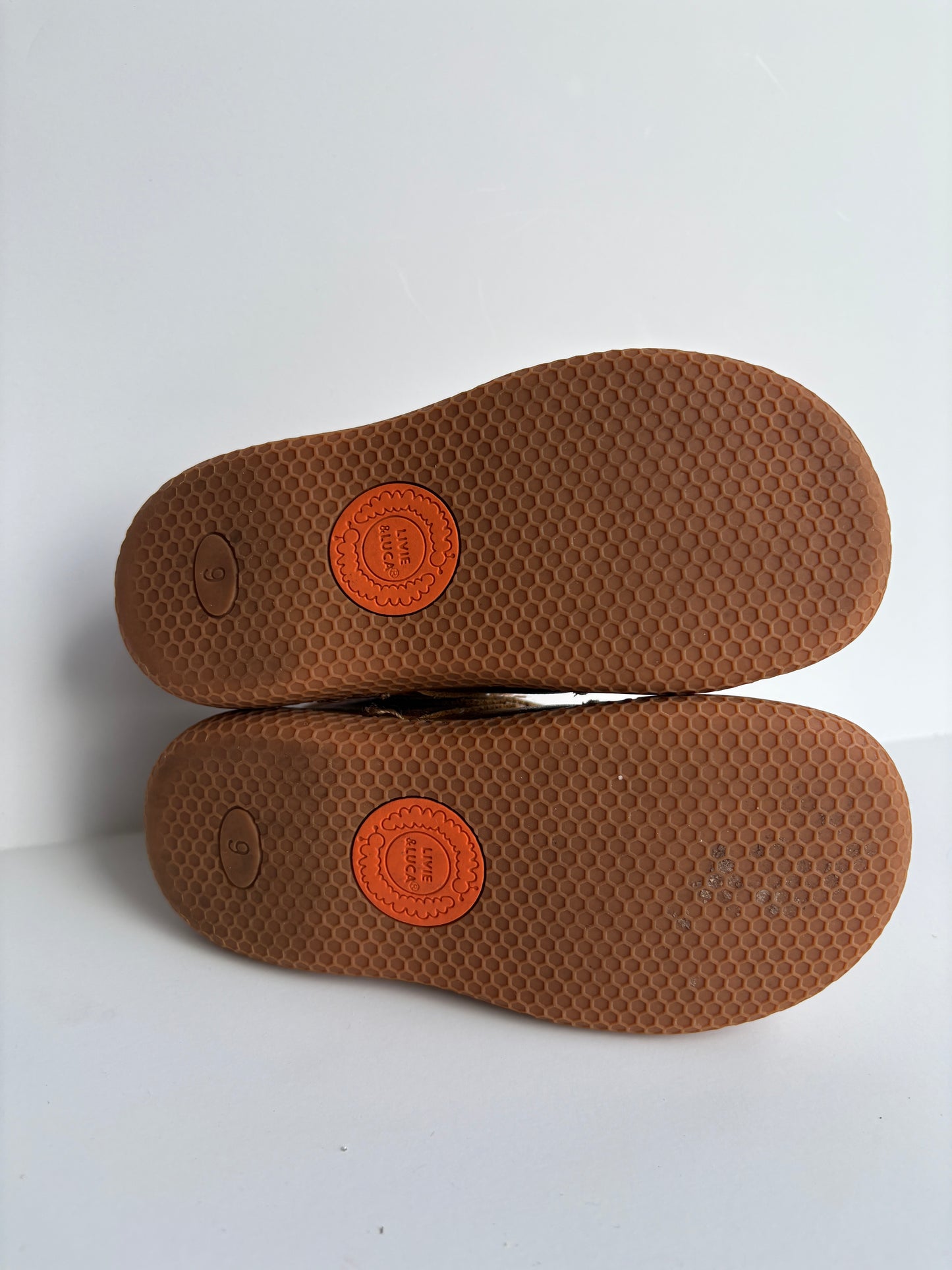 Seller #105 - Size 9c Girls Live and Luca Brown Mary Janes GUC